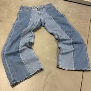 Baggy Y2K two tone old navy Jeans 34x32